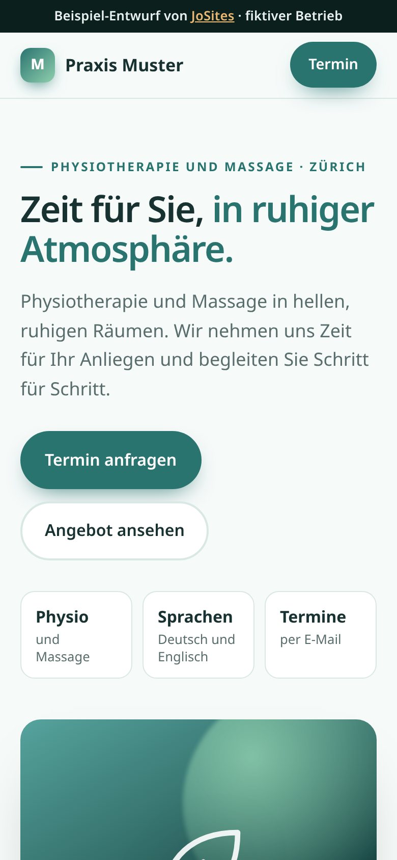 Handy-Ansicht des Beispiel-Entwurfs für eine fiktive Physiotherapie-Praxis